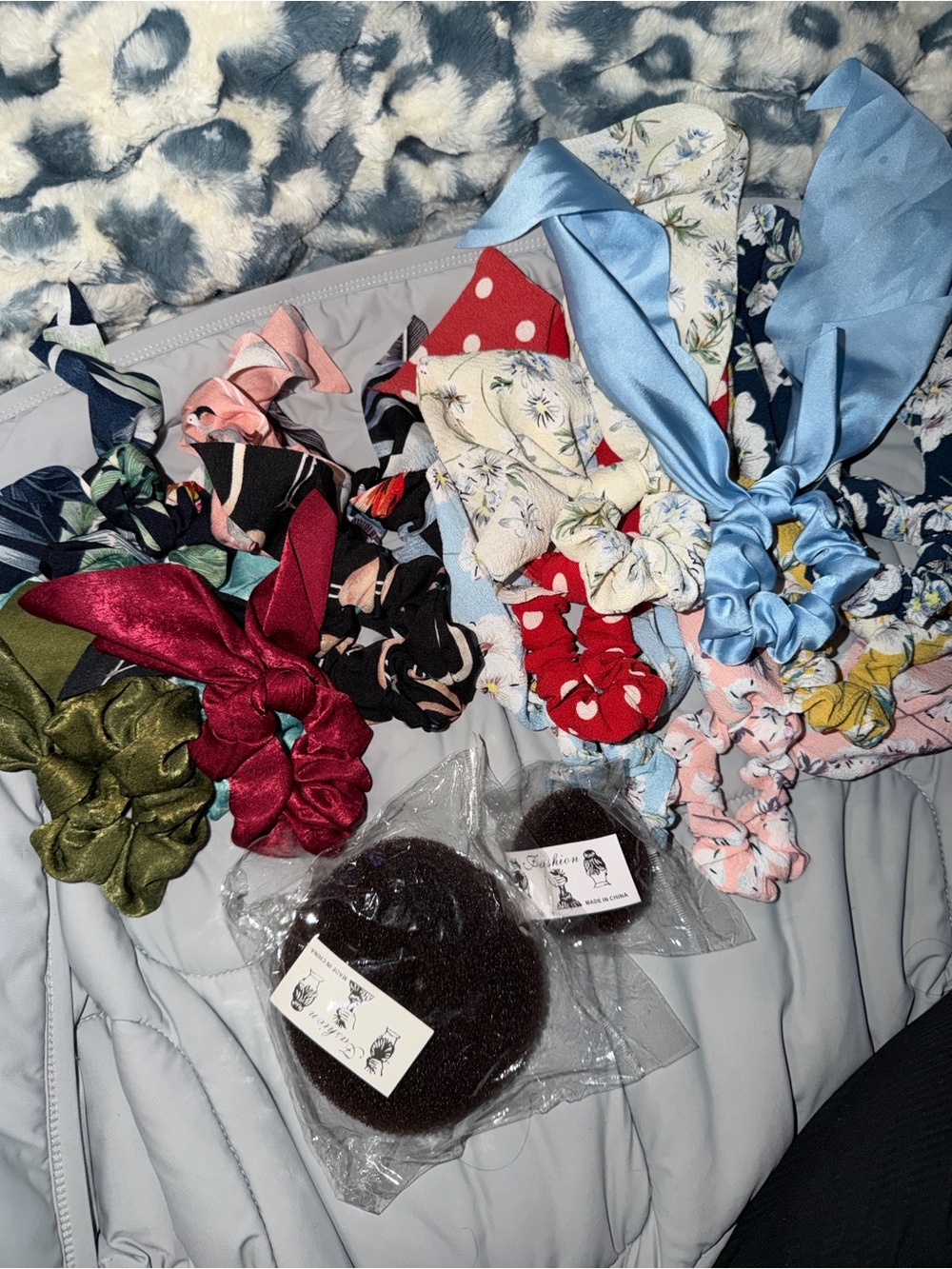 Assorted hair accessories
